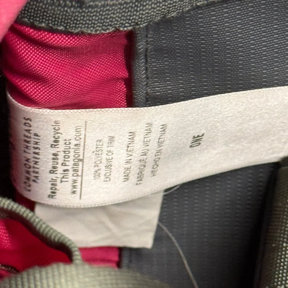 Patagonia Critical Mass Messenger Bag Olive Green Pink TPU Ripstop Laptop 3522